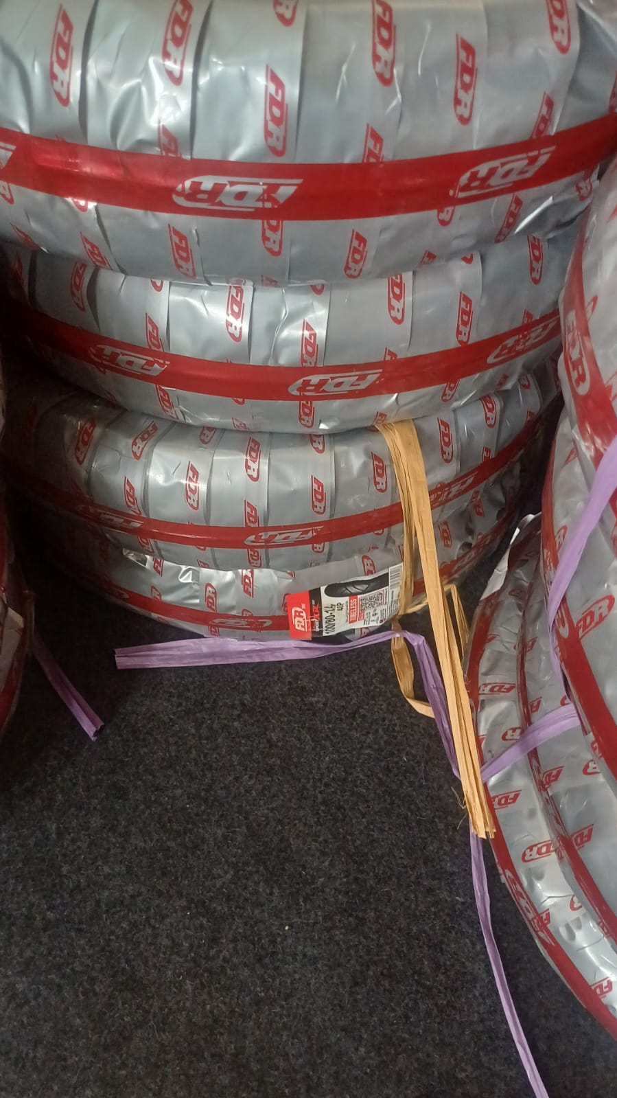 Ban Luar Honda merk FDR 100/80-14