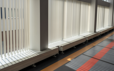 GORDEN KANTOR / VERTICAL BLINDS