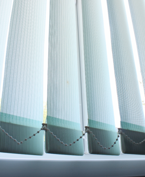 GORDEN KANTOR / VERTICAL BLINDS