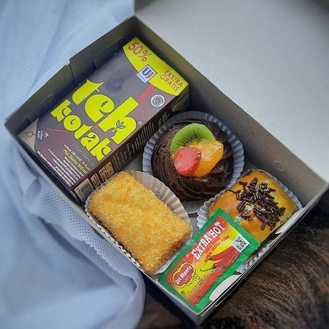 Snack box