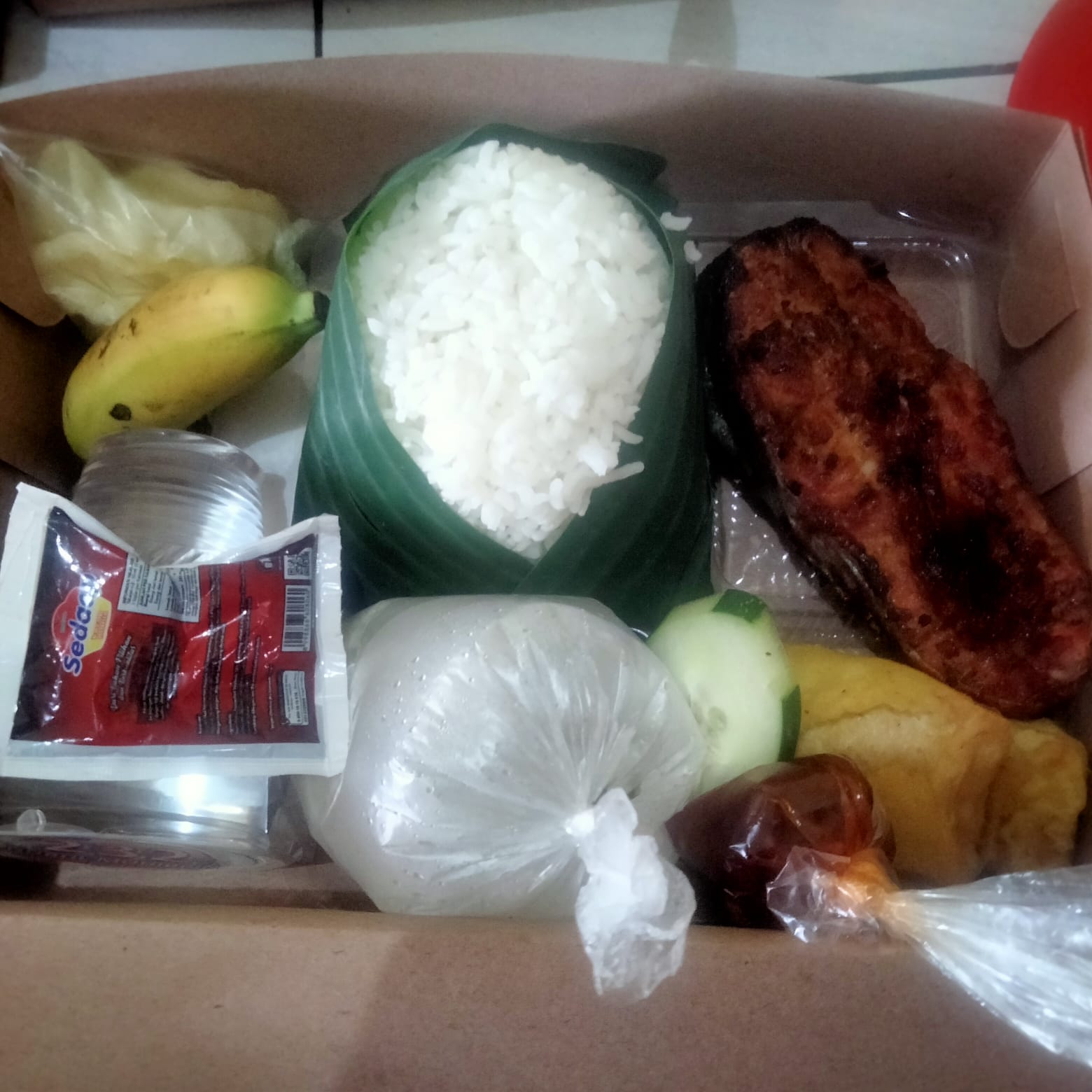 Kotakan (Makan + Minuman + Buah)
