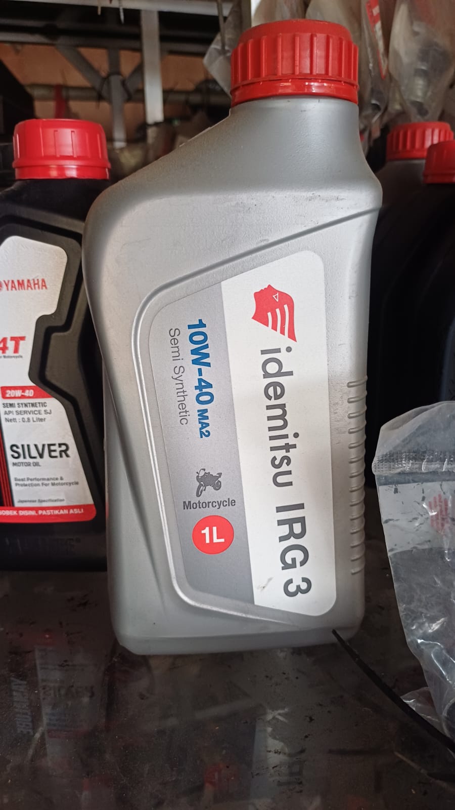 oli mesin 10W-40 MA2