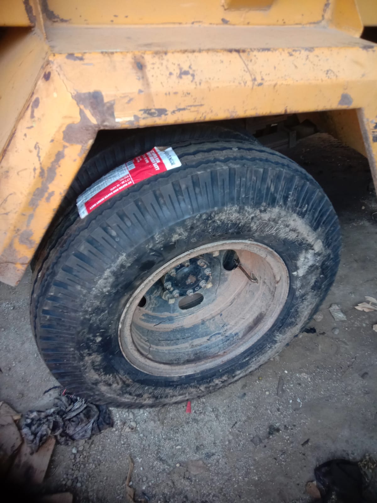 Jasa ganti ban, ganti oli, kocok Gress,perbaikan engine brake