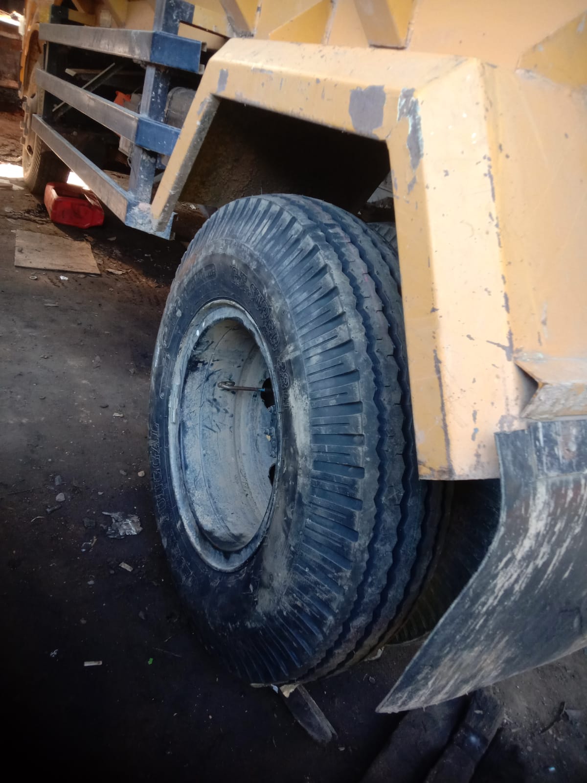 Jasa ganti ban, ganti oli, kocok Gress,perbaikan engine brake