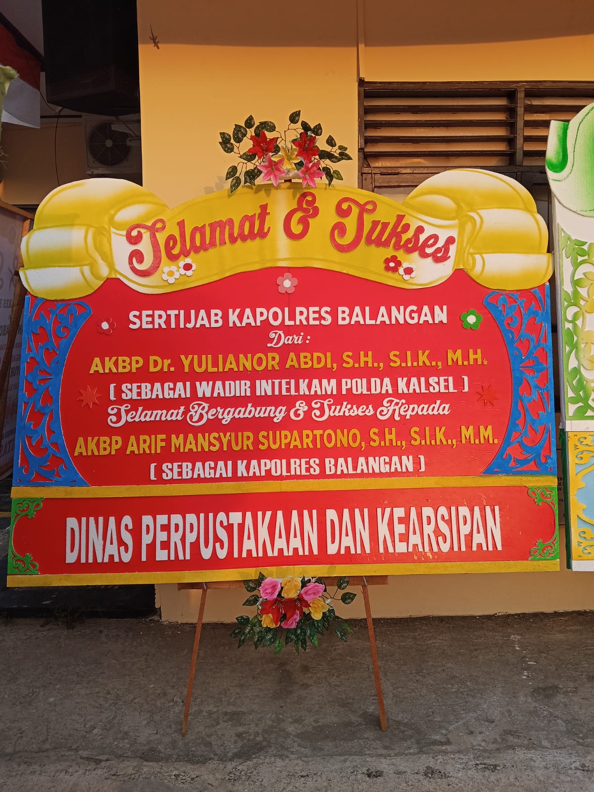 Karangan Bunga 200x130cm Styrofoam