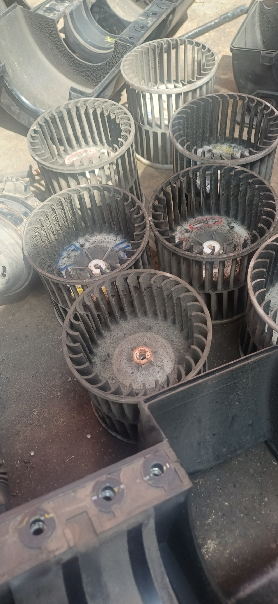 Service ac minor