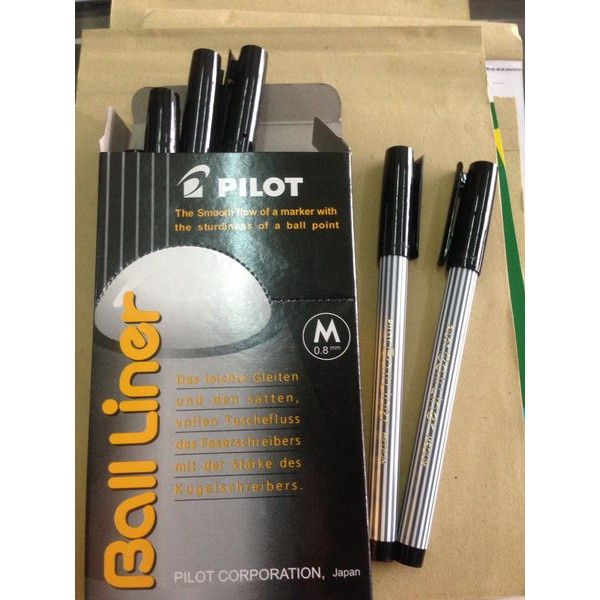 Balpoint Bulliner Hitam