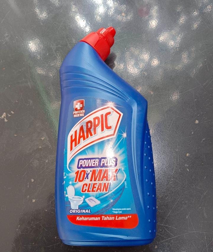 HARFIC PEMBERSIH LANTAI