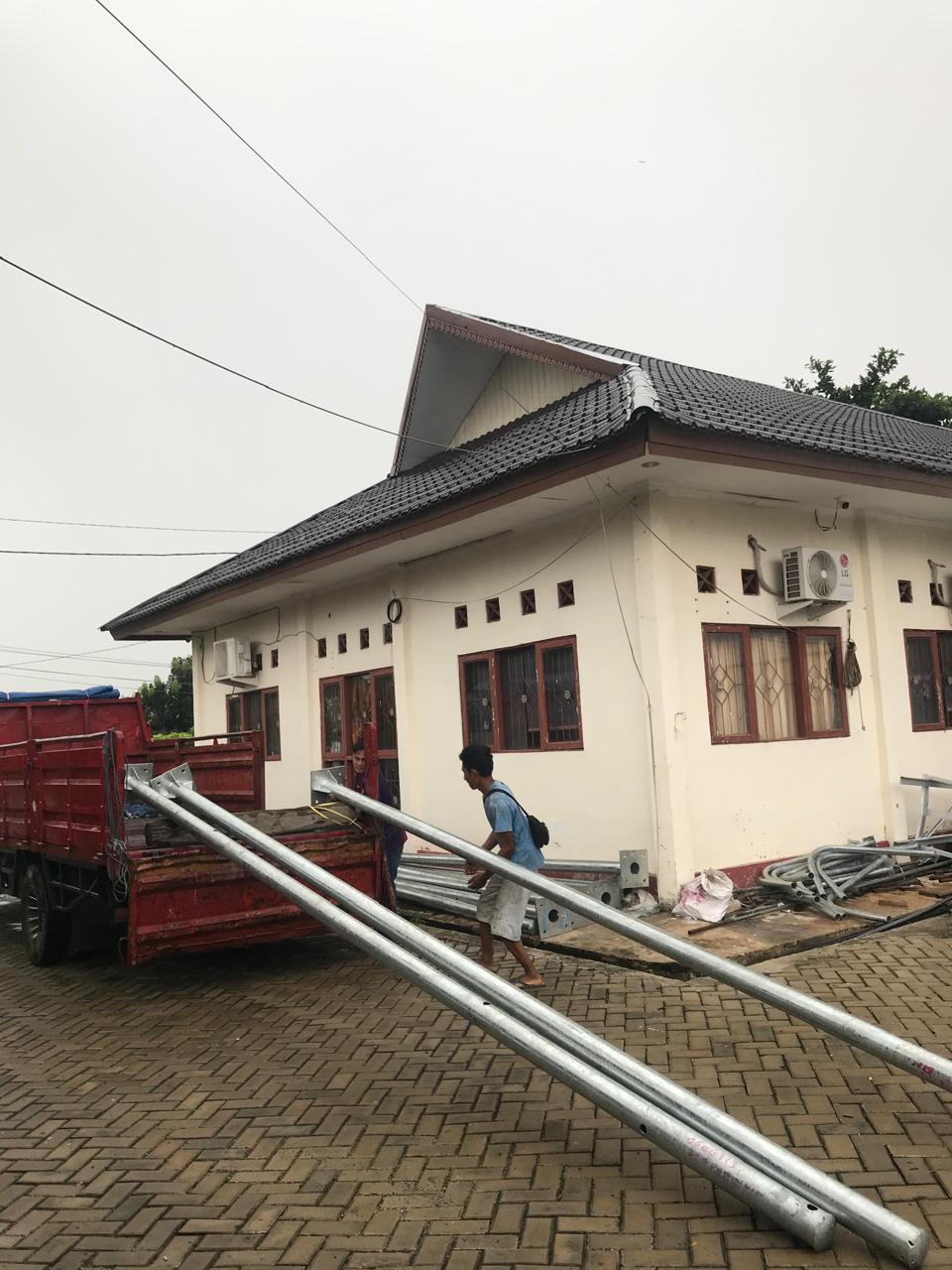 JASA PENANAMAN TIANG FIBER OPTIK