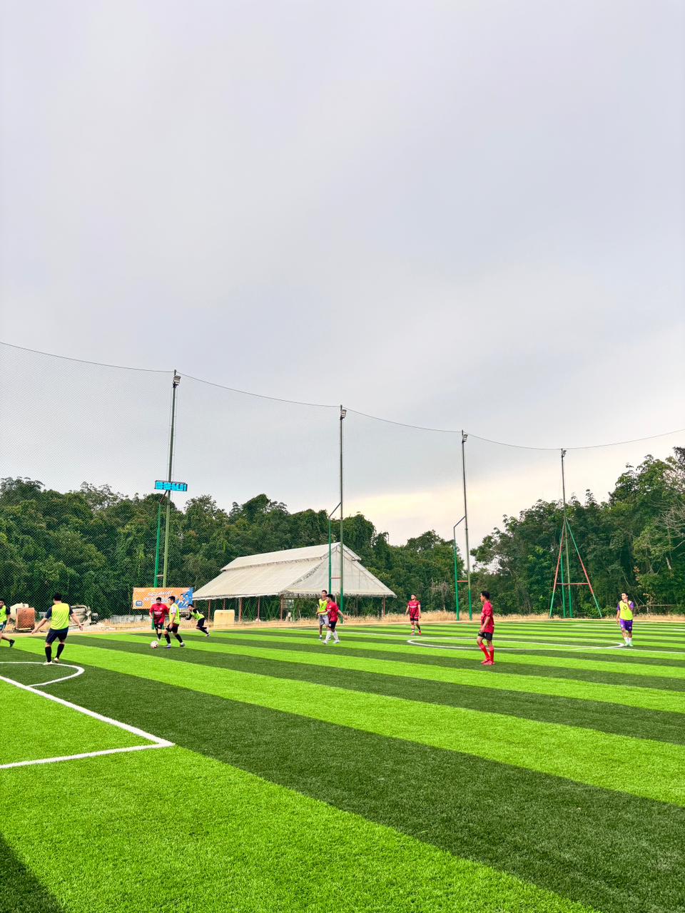 SEWA LAPANGAN MINI SOCCER TRIVELA