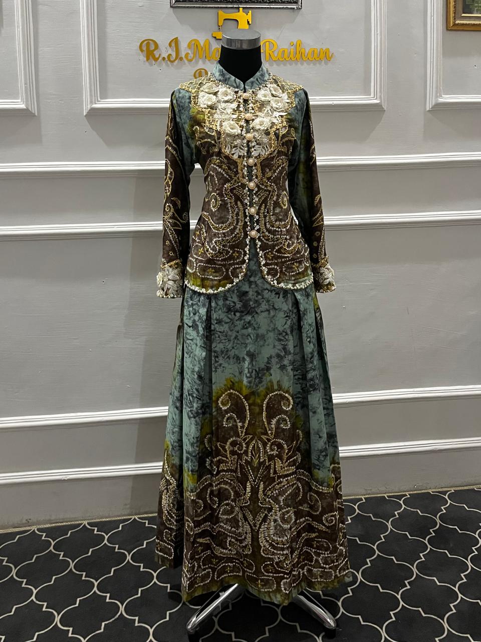 Jasa Jahit Setelan Baju Sasirangan Variasi Bunga Dada + Payet dengan Rok Sasirangan