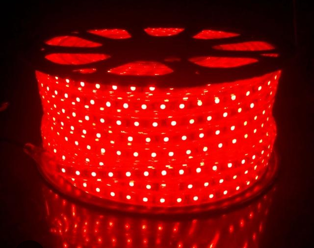 PEMASANGAN LAMPU HIAS LED WARNA MERAH